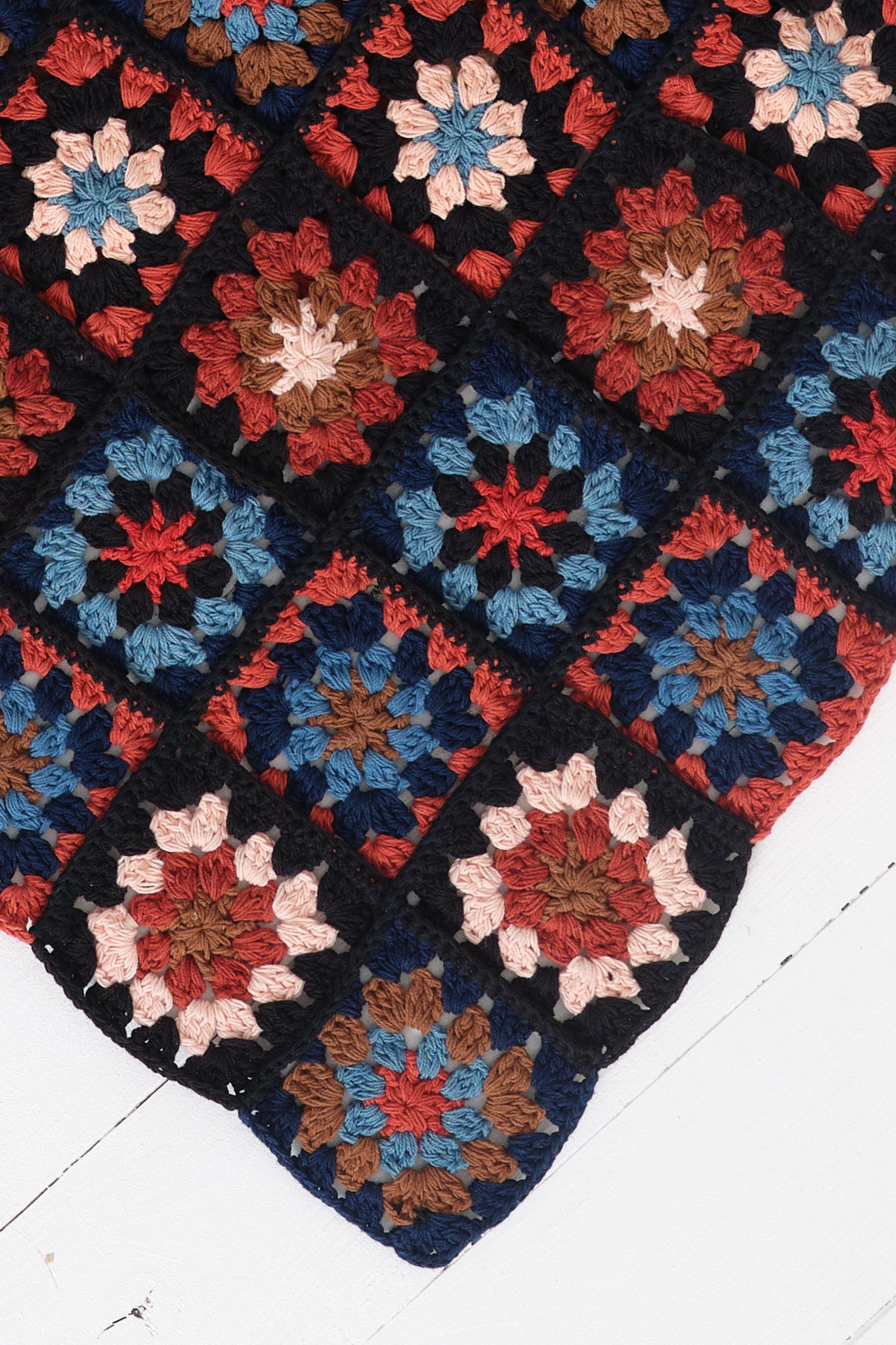Piece Scarf - Is Lunar
