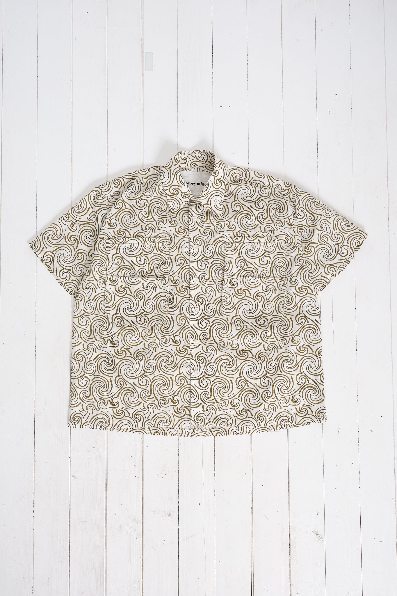 Conch Shirt SS - Olive Spiral
