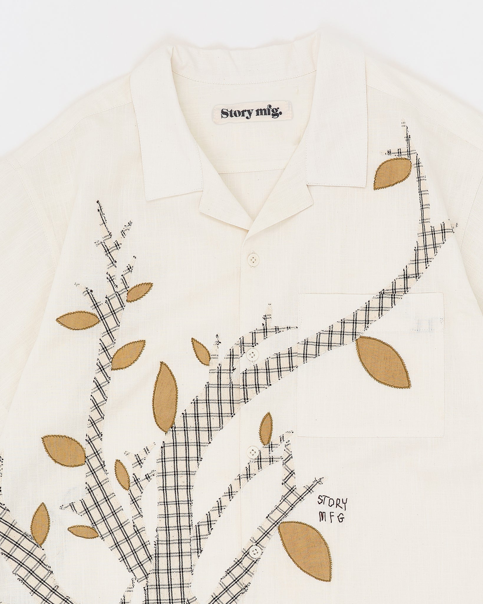 Greetings Shirt SS - Ecru Tree