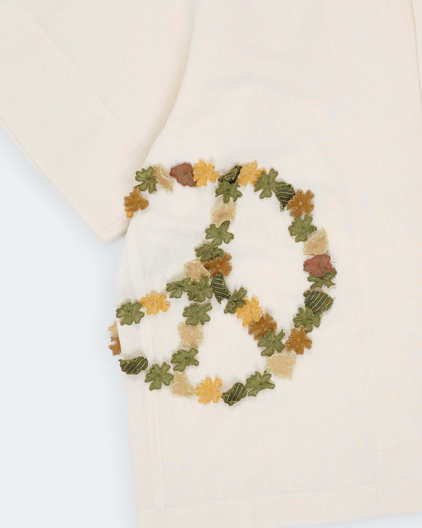 Greetings Shirt SS - Ecru Peace