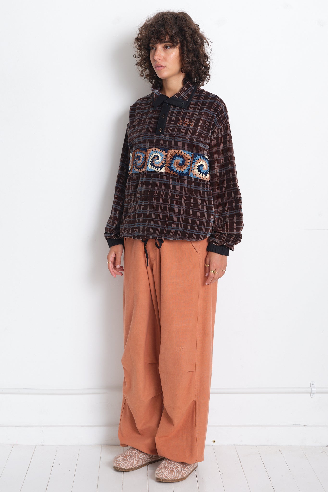 Polite Pullover - Mountain Grid Velvet
